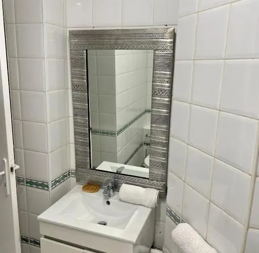 Super Avec Terrasse, Centre