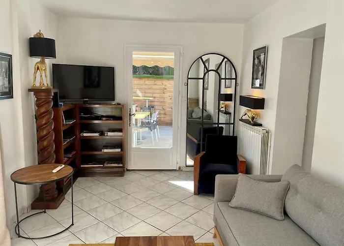 Super Avec Terrasse, Centre Saint-Tropez